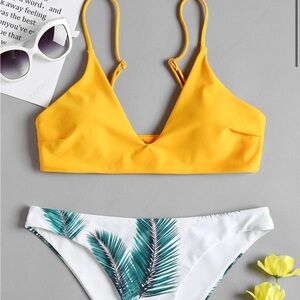 ZAFUL Floral Leaf Print Bikini Set Size S • Yellow Top + Leaf-Print Bottoms